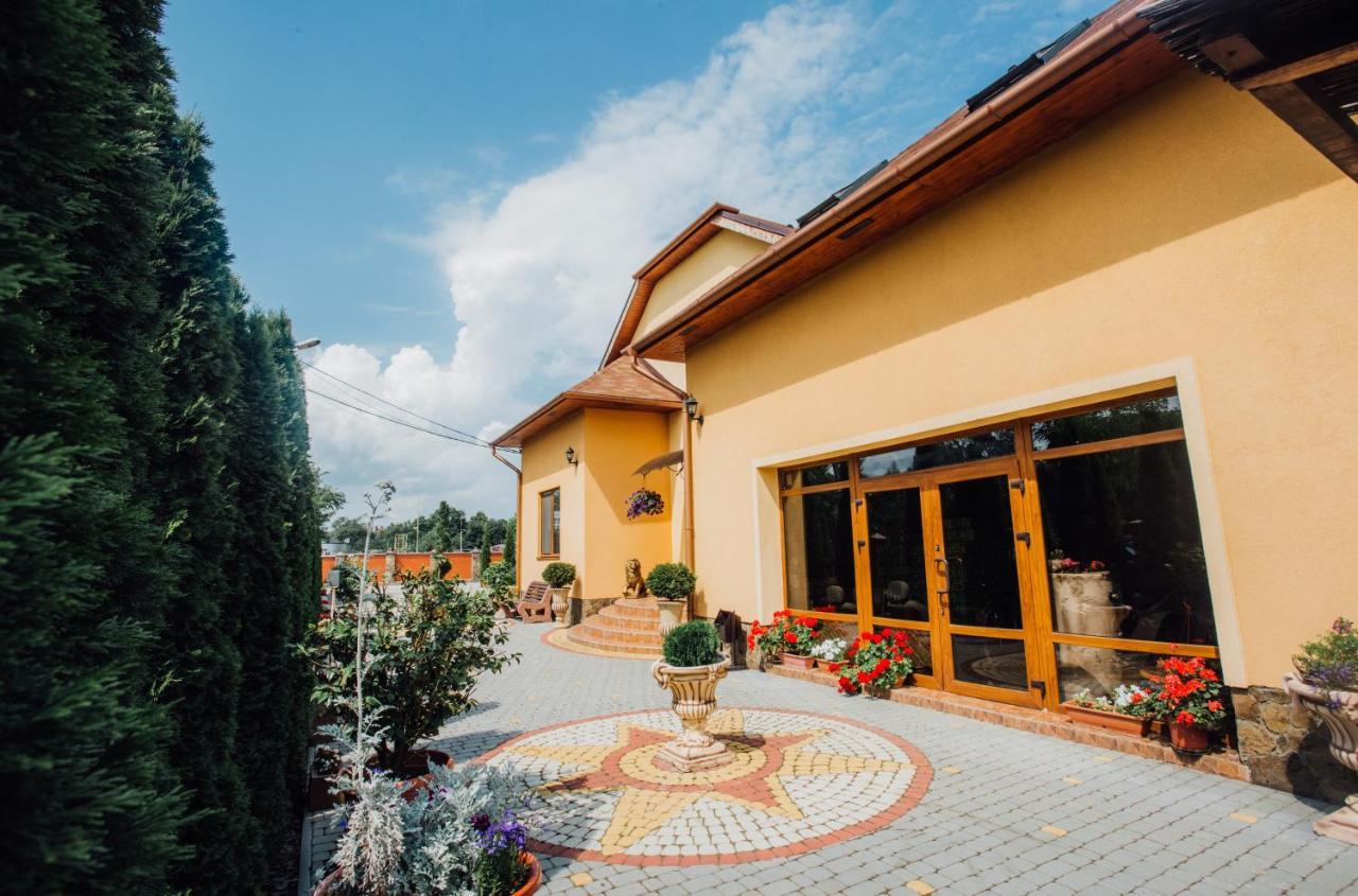 Sunrise Boutique Hotel Berehove (Transcarpathia) Exterior photo