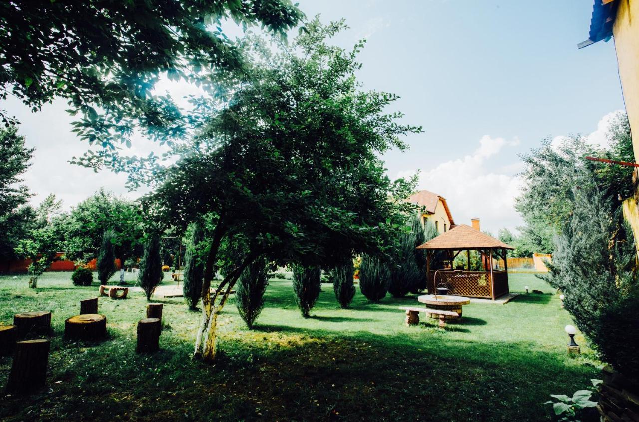 Sunrise Boutique Hotel Berehove (Transcarpathia) Exterior photo