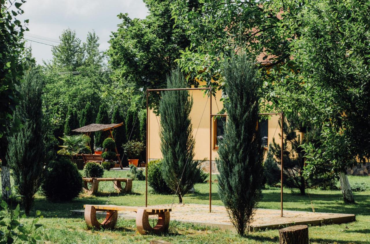 Sunrise Boutique Hotel Berehove (Transcarpathia) Exterior photo