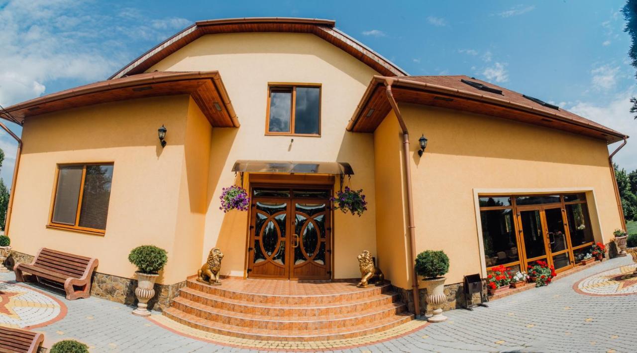 Sunrise Boutique Hotel Berehove (Transcarpathia) Exterior photo