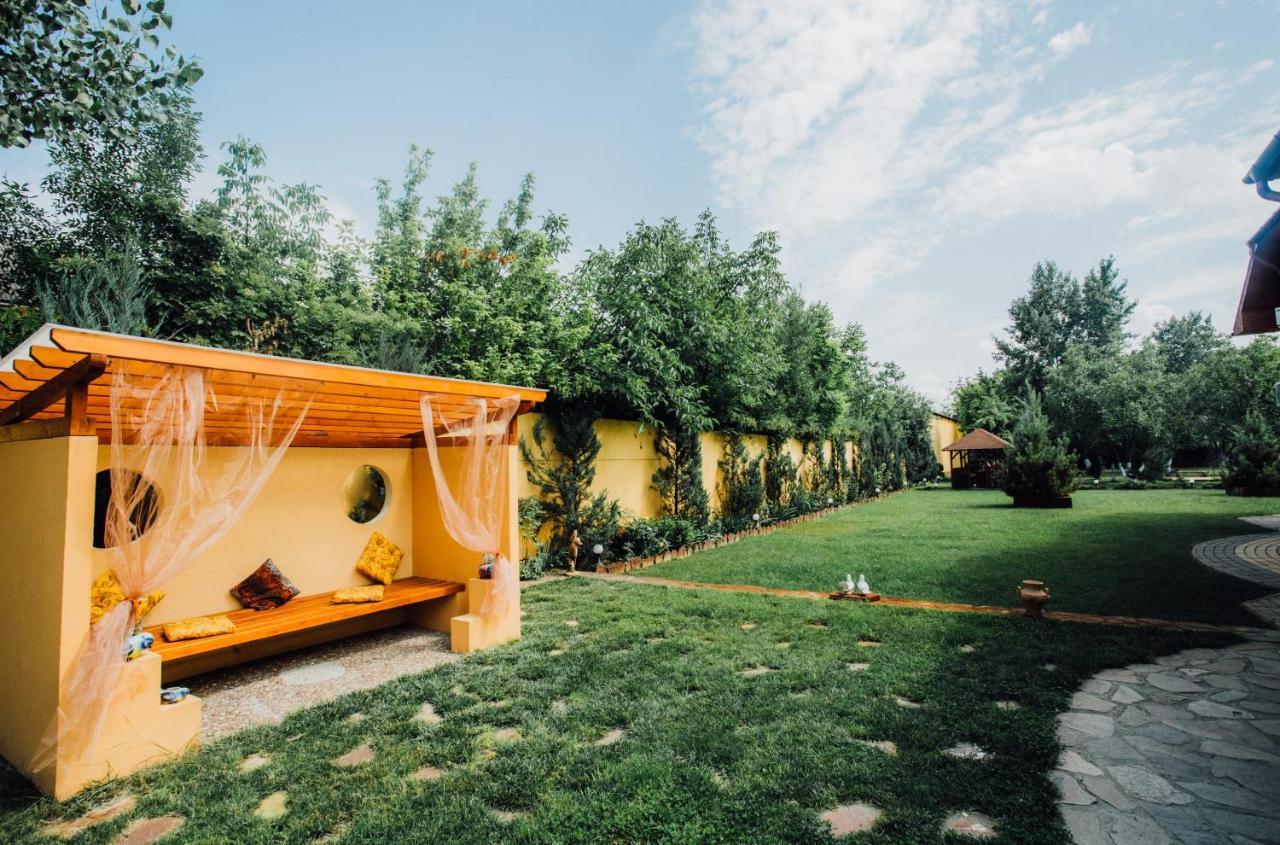 Sunrise Boutique Hotel Berehove (Transcarpathia) Exterior photo